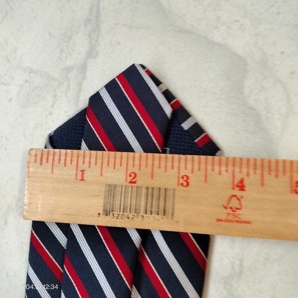 Daniel Cremieux Striped Men's Tie  Red, Blue, White Silk Handmade Preppy Classic - Picture 5 of 12